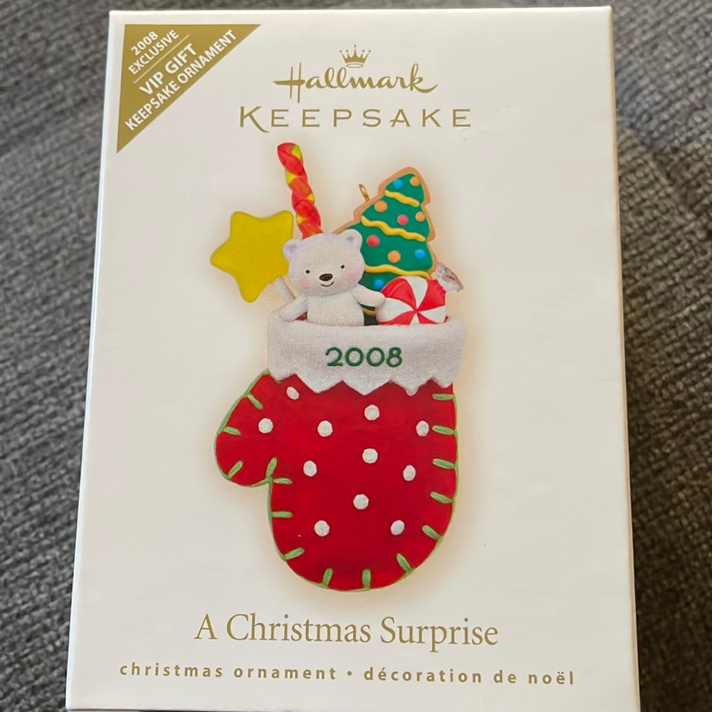 NIB Hallmark Keepsake 2008 A Christmas Surprise Ornament